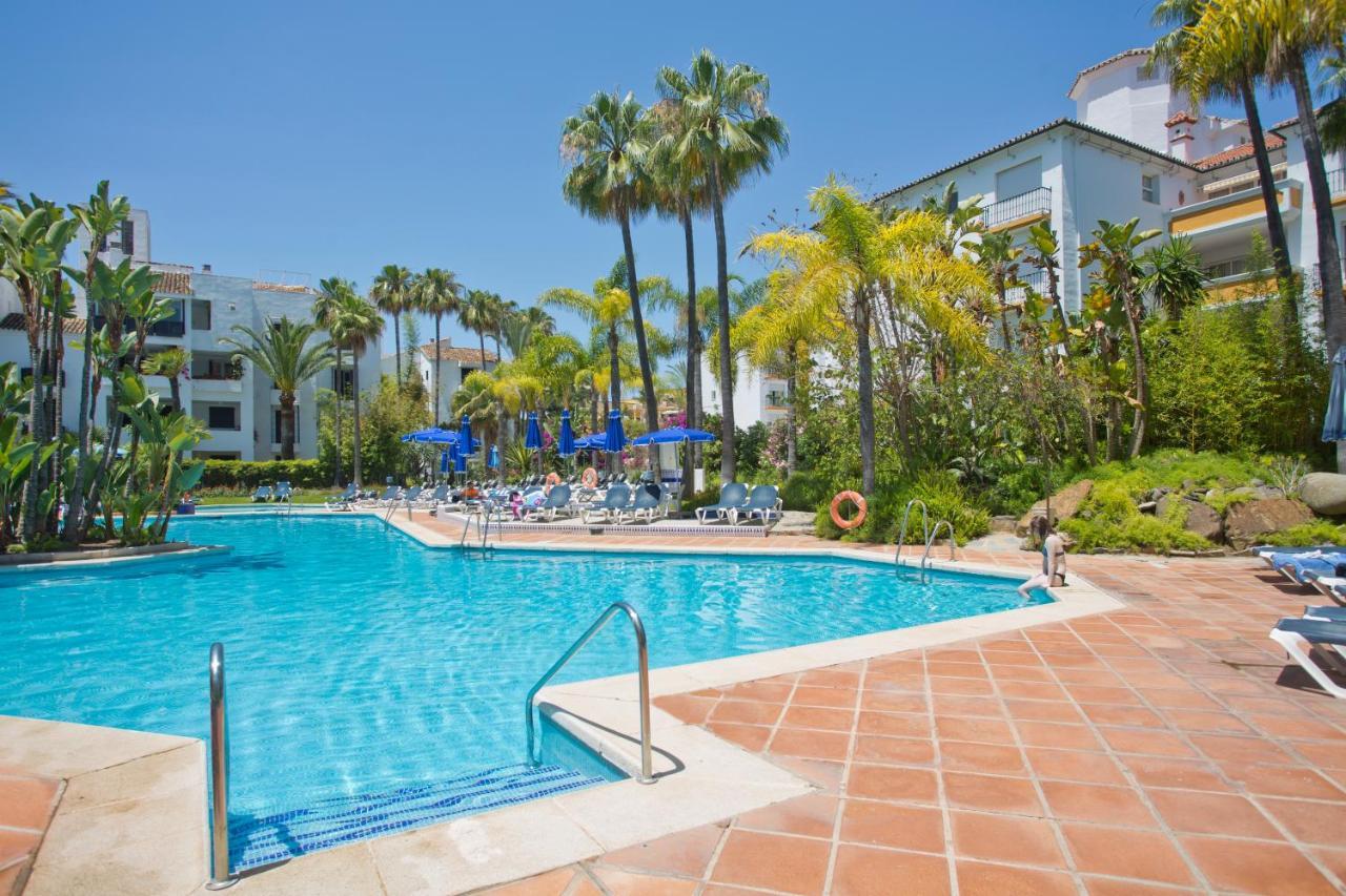 Beachfront Luxury Complex With Tropical Gardens & Pools Marbella Ngoại thất bức ảnh
