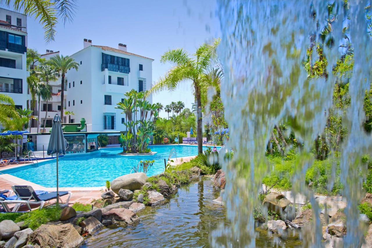 Beachfront Luxury Complex With Tropical Gardens & Pools Marbella Ngoại thất bức ảnh